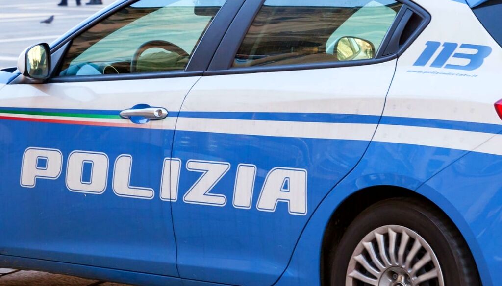 La volante della polizia